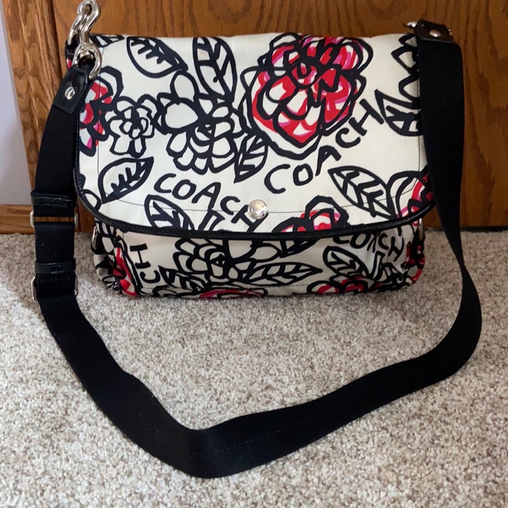 Poppy by Coach messenger bag